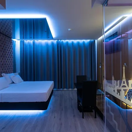 Twentyone Motel *
